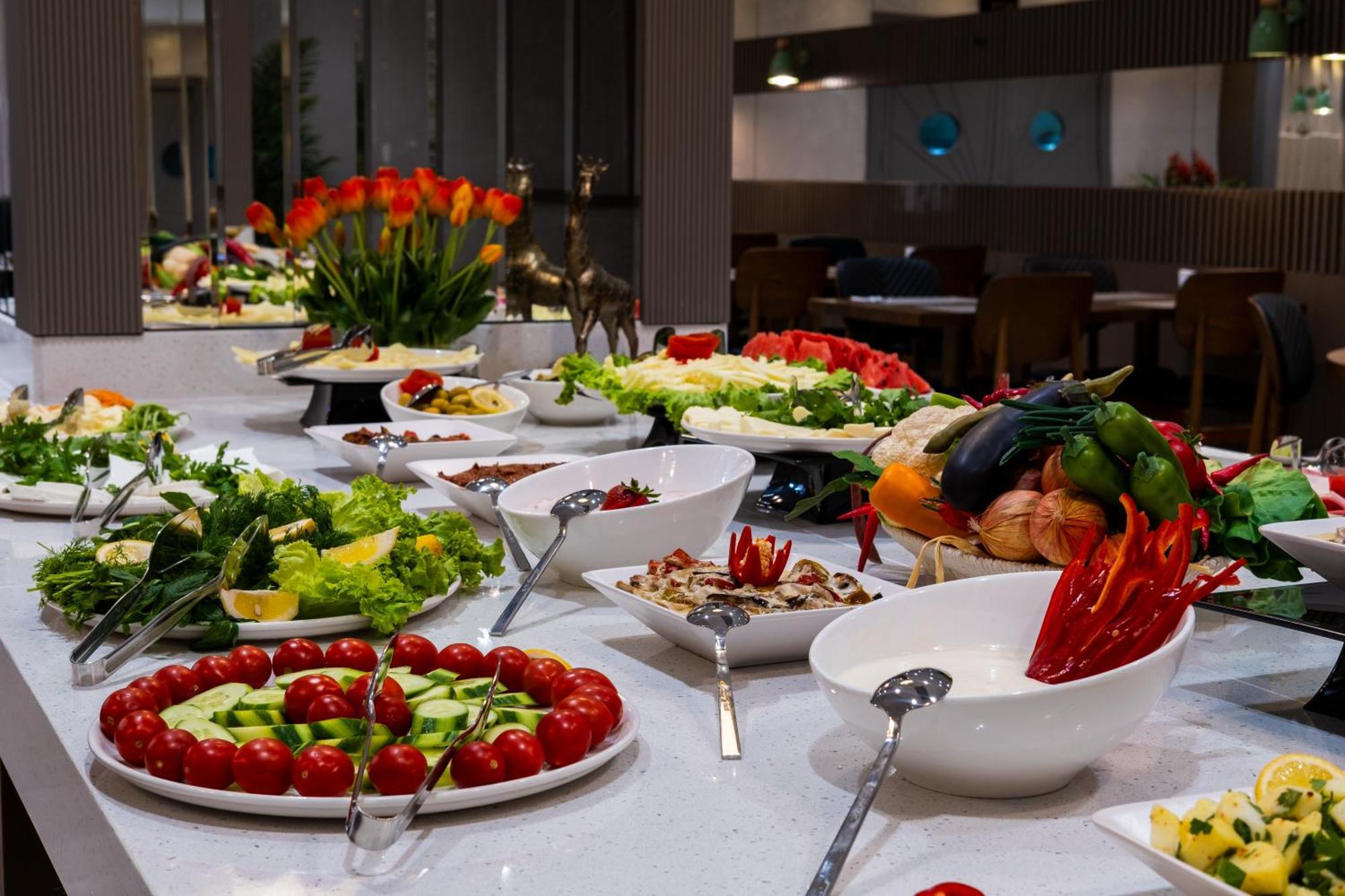 Buke Hotel Bomonti Истанбул Екстериор снимка