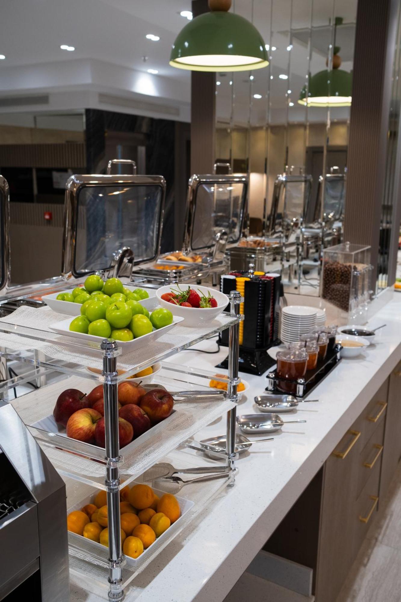 Buke Hotel Bomonti Истанбул Екстериор снимка